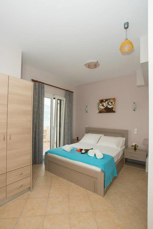Blue Bay Apartments Sivota  Phòng bức ảnh